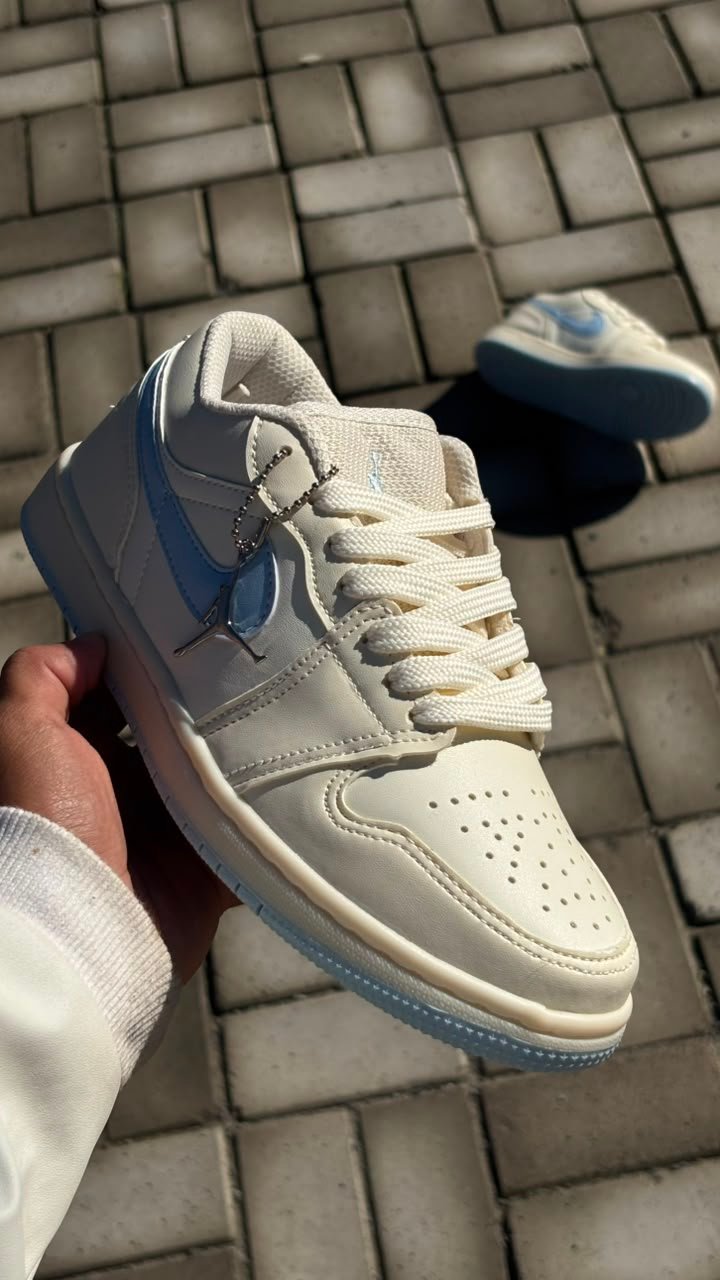 Jordan 1 Low
