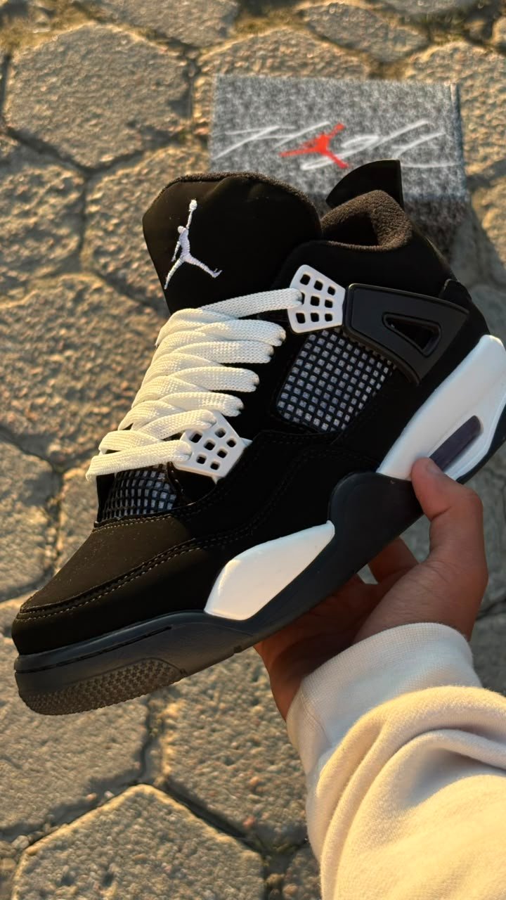 Jordan 4